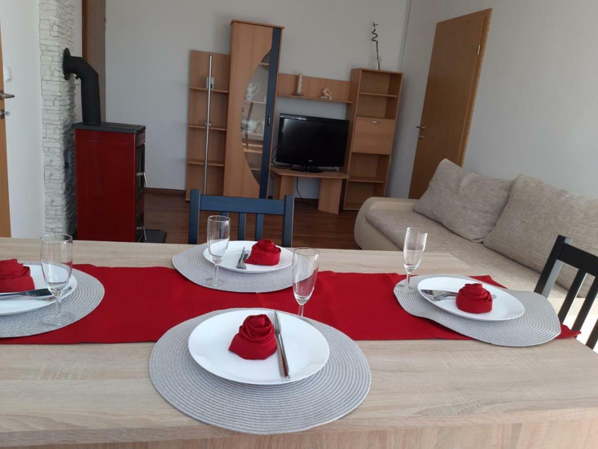 Apartman Igy Vinkuran Exterior photo